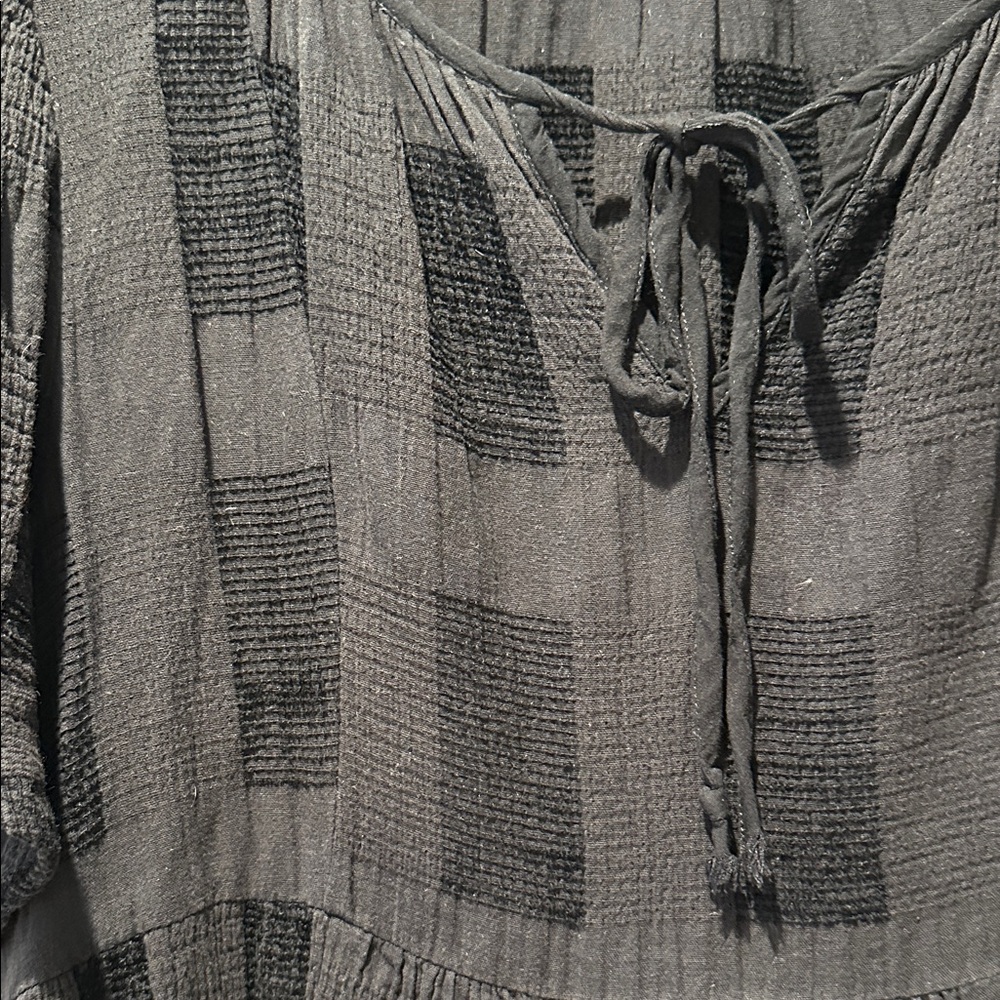 Umgee Black Textured Blouse with Tie Neck - Picture 3 of 8